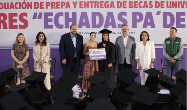 Con “Mujeres Echadas Pa delante”, miles en Coahuila han terminado su prepa y cursan una carrera profesional